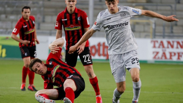 Байер Леверкузен надви като гост Фрайбург